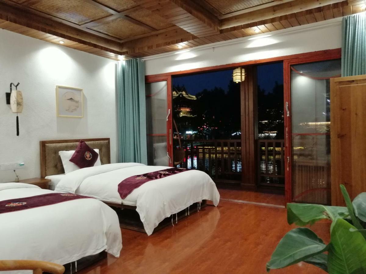 沱江缘民宿 Fenghuang Εξωτερικό φωτογραφία