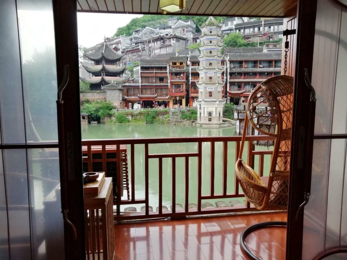 沱江缘民宿 Fenghuang Εξωτερικό φωτογραφία